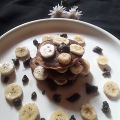 A picture of Banana and nutella pancake.