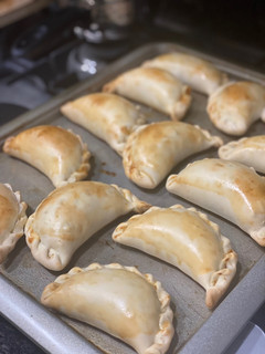 Una foto de 🥟Empanadas jugosas de carne molida 🥟