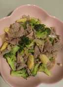 Stir-fried broccoli beef