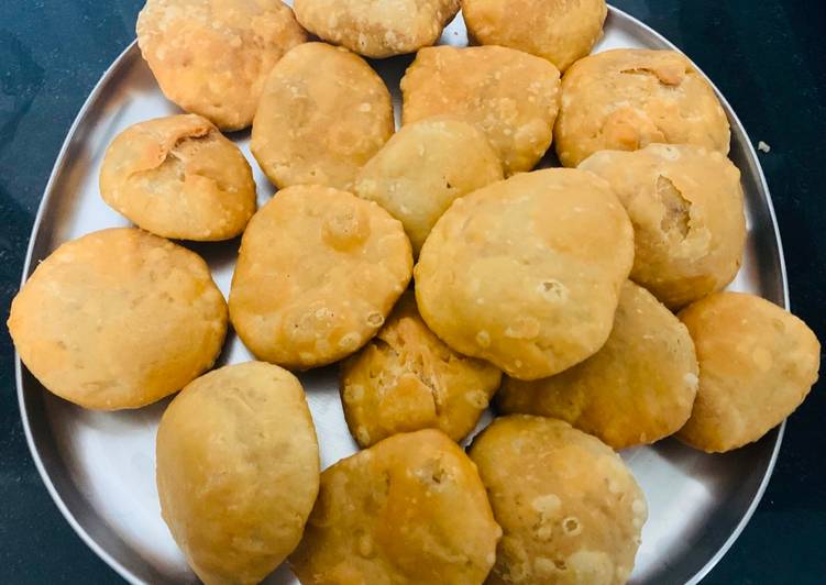 Khasta Besan Kachori