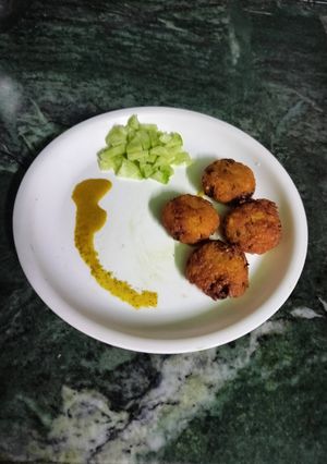 A picture of Poha Chop.