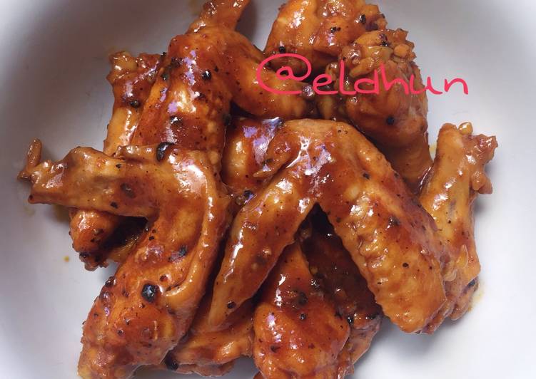 Bahan memasak Spicy chicken wings lada hitam yang Enak Banget