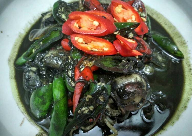 Balakutak hitam cabe hijau