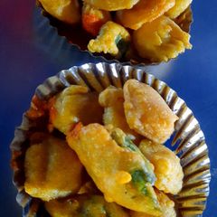 A picture of Mix pakoda.
