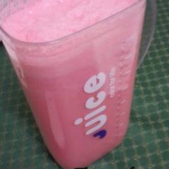 A picture of Creamy Roohafza Lassi.