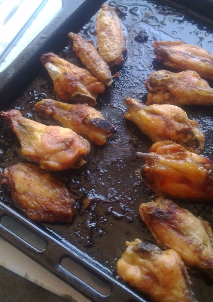Una foto de Alas de pollo borrachas