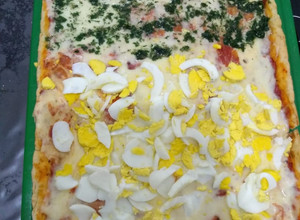 Una foto de Pizza casera con harina leudante