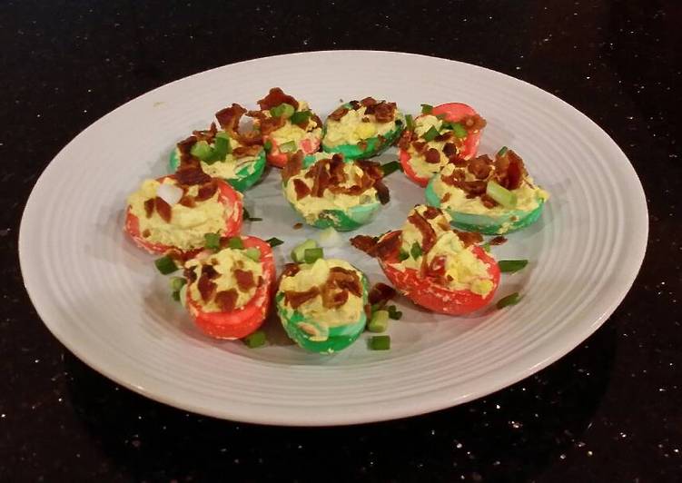 Bacon and Jalapeno Deviled Eggs colored for Christmas