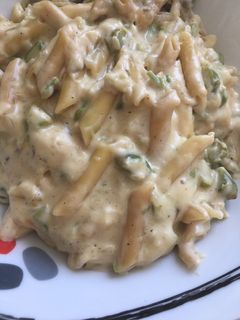 Una foto de Pasta cremosa con espárragos trigueros