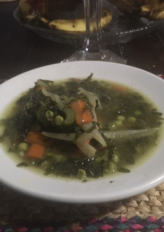 Una foto de Sopa juliana con nabos