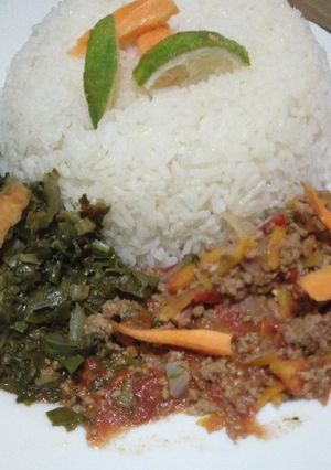 A picture of Rice and minced beef.