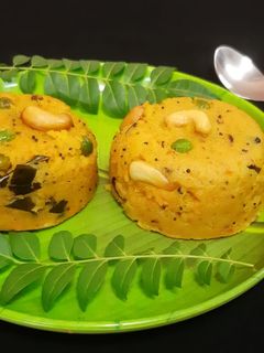 वेजी रवा उपमा (veggie rava upma recipe in hindi) रेसिपी मुख्य फोटो