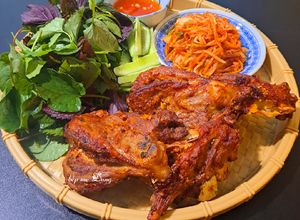Hình của món Má heo nướng sa tế.