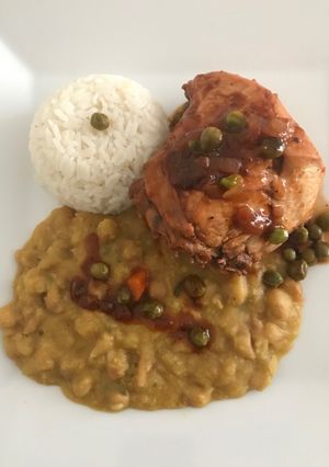 Una foto de Estofado de pollo con frejoles a lo Carmelita