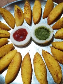 इन्स्टंट रवा इडली फ्राय (instant rava idli fry recipe in marathi) रेसिपी चे मुख्य फोटो 