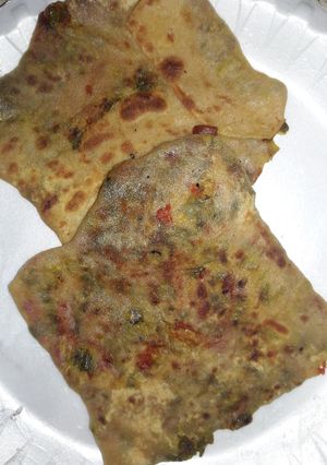 A picture of Veg Paratha.