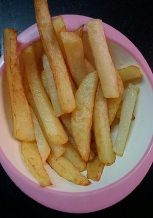 A picture of Fried Potato Fingers.