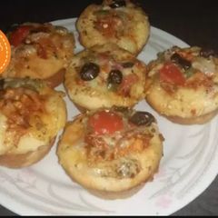 Pizza muffins A picture of Pizza muffins.