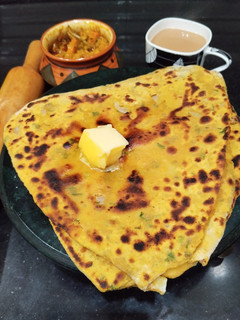 A picture of Ajwain Besan Paratha.