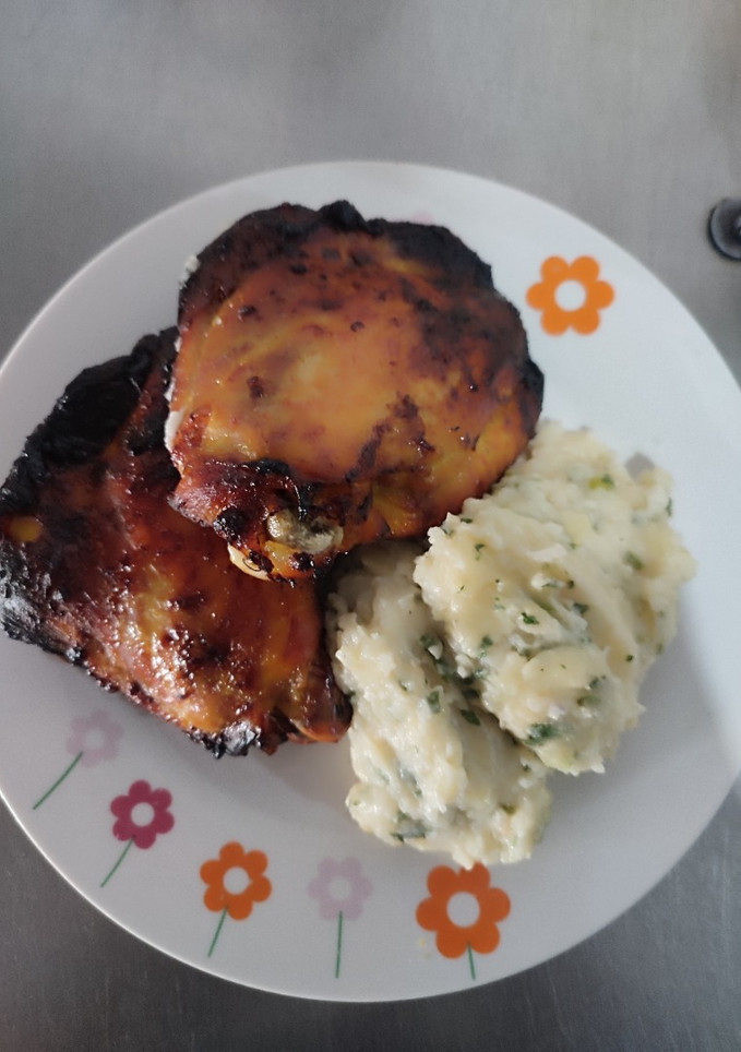 Una foto de Pollo Con Mostaza