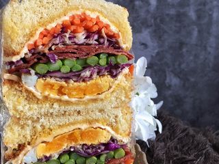 Wanpaku Sandwich mamaell
:Beef salami asparagus