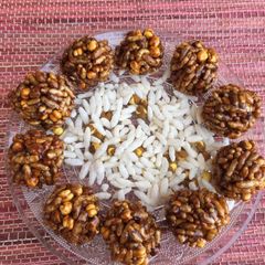 A picture of Murmure chanay ke gur wale ladoo                                            .