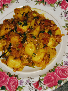 आलू की सूखी सब्जी (aloo ki sukhi sabzi recipe in Hindi) रेसिपी मुख्य फोटो