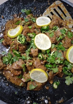 A picture of Tawa chicken kaleji.