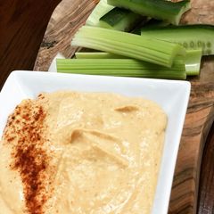 A picture of Hummus.