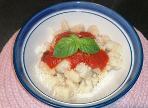 Foto di Gnocchi di patate al "sugo semplice", in Puglia si dice così 😘