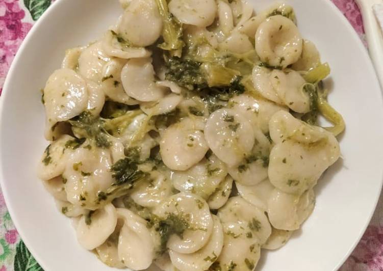 Orecchiette alla Mano con Cime di Rapa