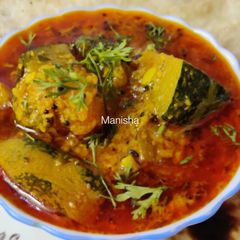 A picture of Hot & Sour Pumpkin Curry.