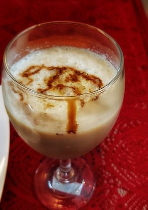 कोल्ड कॉफ़ी (cold coffee recipe in Hindi) रेसिपी मुख्य फोटो