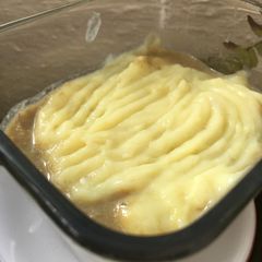 A picture of Vegan Cottage pie for babies.