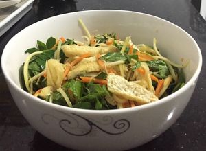 Hình của món Gỏi xoài chay.