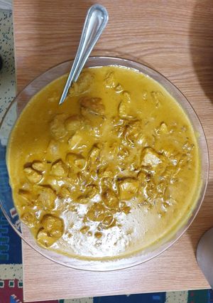 A picture of Chicken curry.