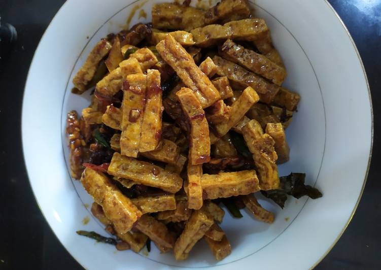 Orek tahu bumbu iris