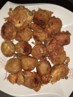 A picture of Yadda ake yam boll.