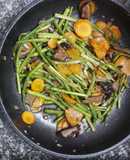 Măng tây xào nấm