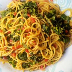 A picture of Spaghetti with vegetable.