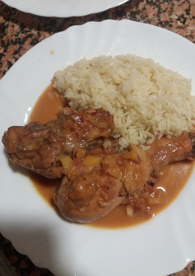 Una foto de Pollo a la sidra con Manzana