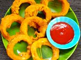 दुधी भोपळ्याची रिंग भजी (Dudhi Bhoplyachi Ring Bhajji Recipe In Marathi)