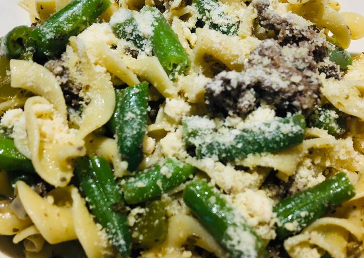 Recipe of Tasty Green Beans & Egg Noodles