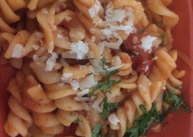 Step-by-Step Guide to Make Speedy Red sauce pasta