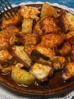 Una foto de Pulpo a la gallega