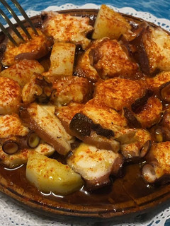 Una foto de Pulpo a la gallega