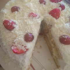 A picture of White forest cake. #myweeklyjikonichallenge.