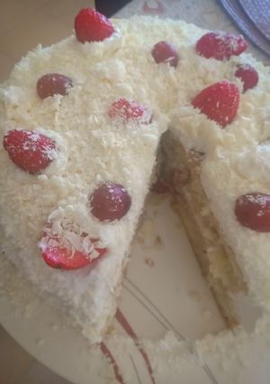 A picture of White forest cake. #myweeklyjikonichallenge.