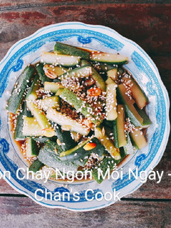 Hình của món Dưa leo trộn chay.