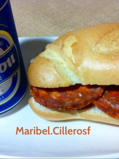 Una foto de Bocadillo de chorizo ibérico, de matanza casera